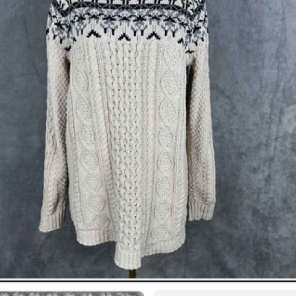 L.L. Bean Cream and Black Knit Sweater